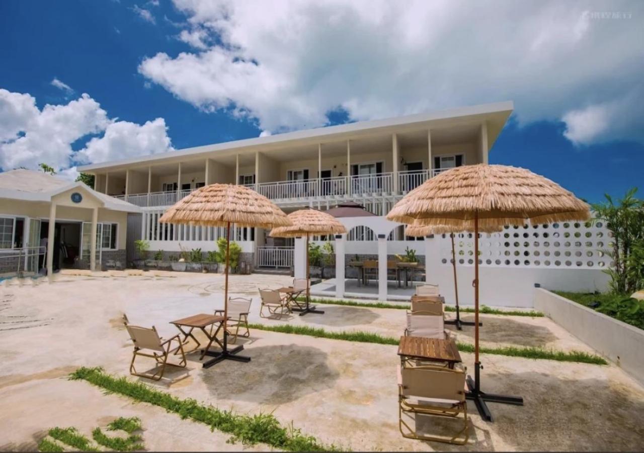 Discovery Saipan Hotel Garapan Esterno foto